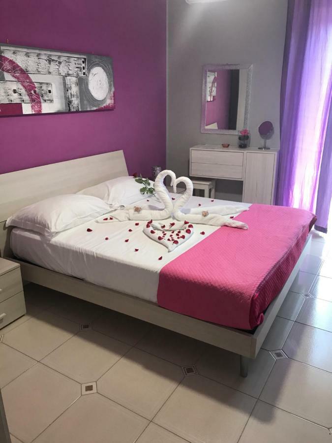 B&B A Due Passi Dal Mare Taormina Exteriér fotografie