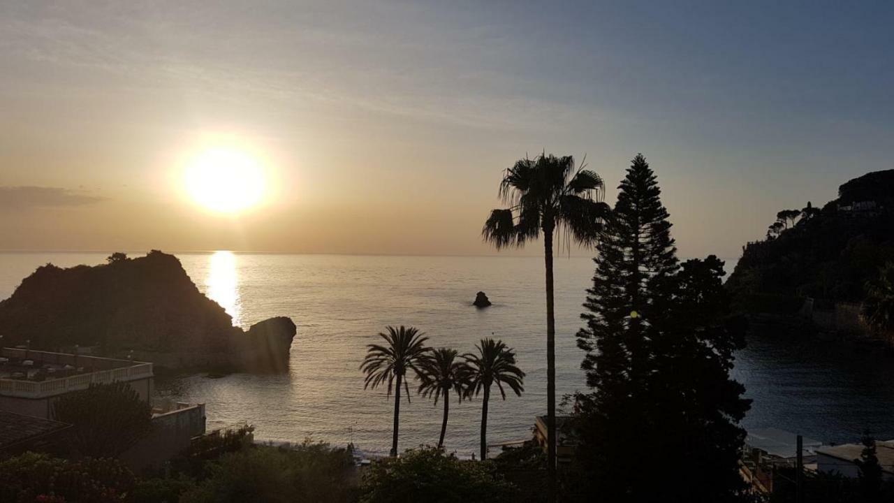 B&B A Due Passi Dal Mare Taormina Exteriér fotografie